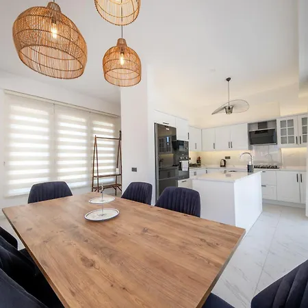 Misty Mountain Luxury Fethiye, Yesiluzumlu By Sunworld ヴィラ フェティエ